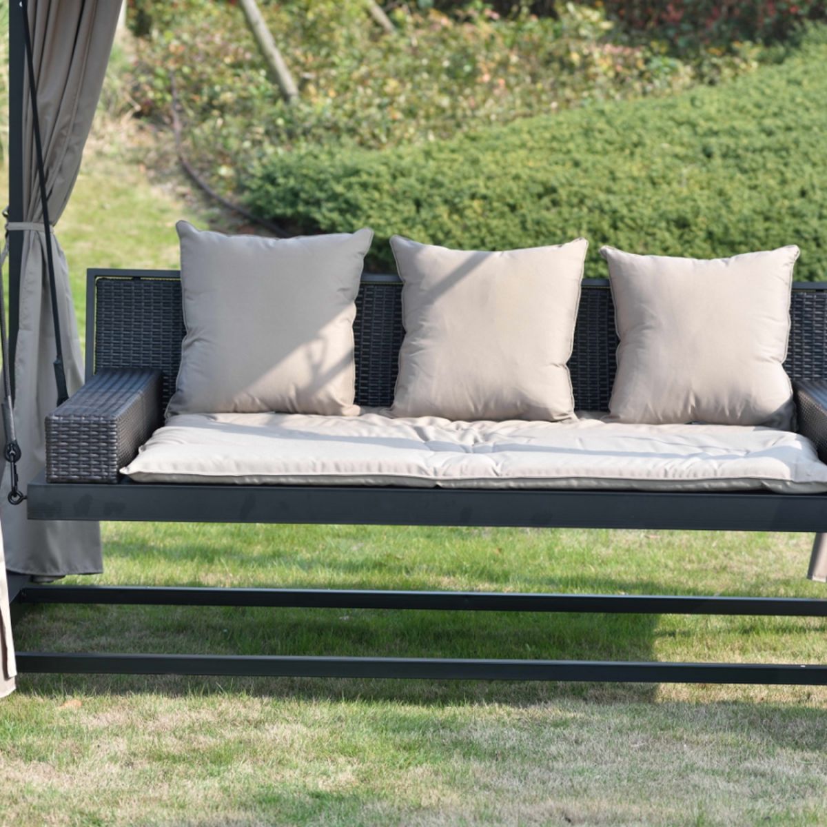 Garden Rocking Sofa East Sevenoaks | color: Beige/Grey | image: 4 | variant: 1005220