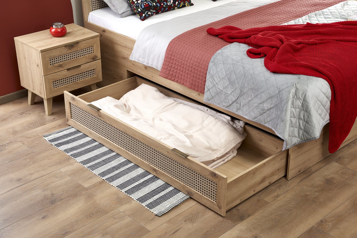 Double Bed West Brecon | size: Length: 205cm, Width: 165cm, Height: 100cm | color: Black/Oak | image: 3 | variant: 1007418