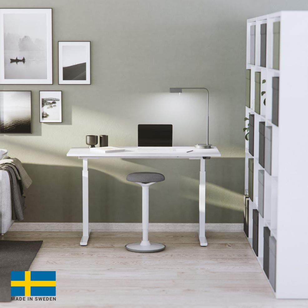 Height Adjustable Desk East Stratford | size: Length: 70cm, Width: 160cm, Height: 117.5cm | color: White / Black | image: 4 | variant: 1004729
