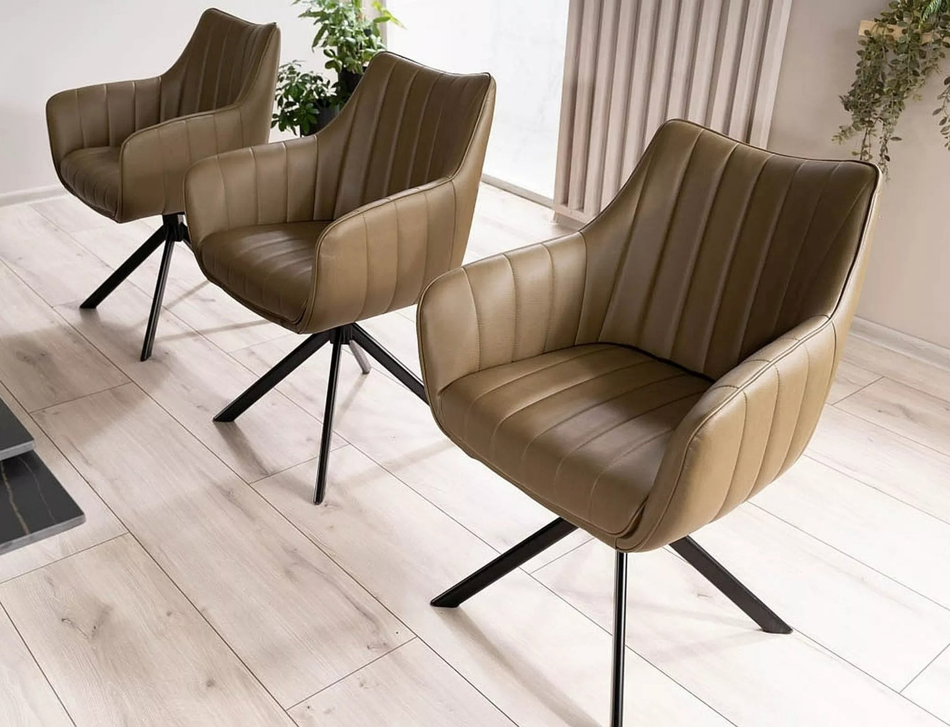 Kitchen Chair Tel Aviv | size: Width: 61cm, Height: 86cm, Depth: 44cm | color: Olive | image: 3 | variant: 1003946