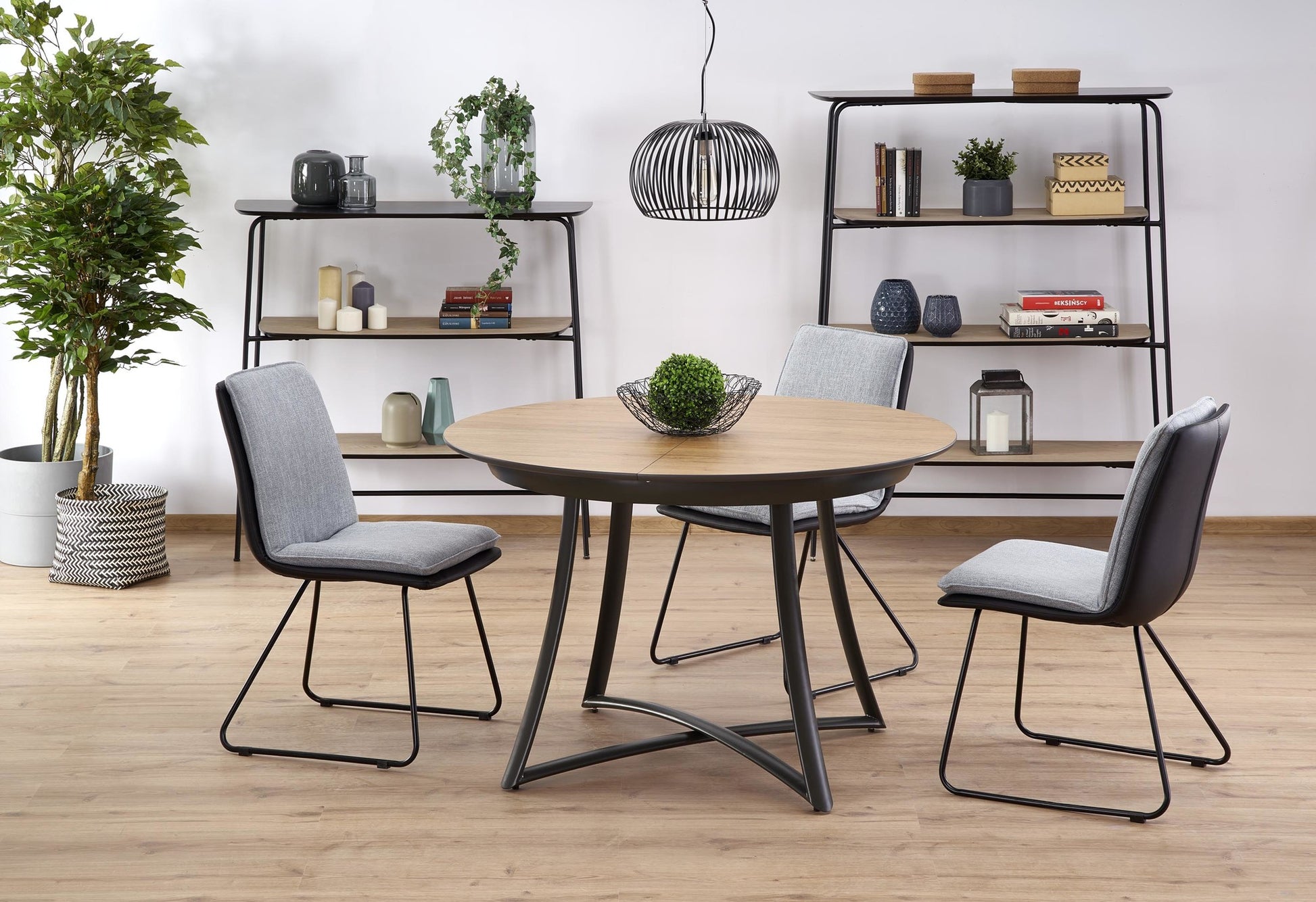 Kitchen Table East Nagoya | size: Length: 118cm, Width: 148cm, Height: 76cm, Diameter: 118cm | color: Oak/Grey | image: 3 | variant: 1006841