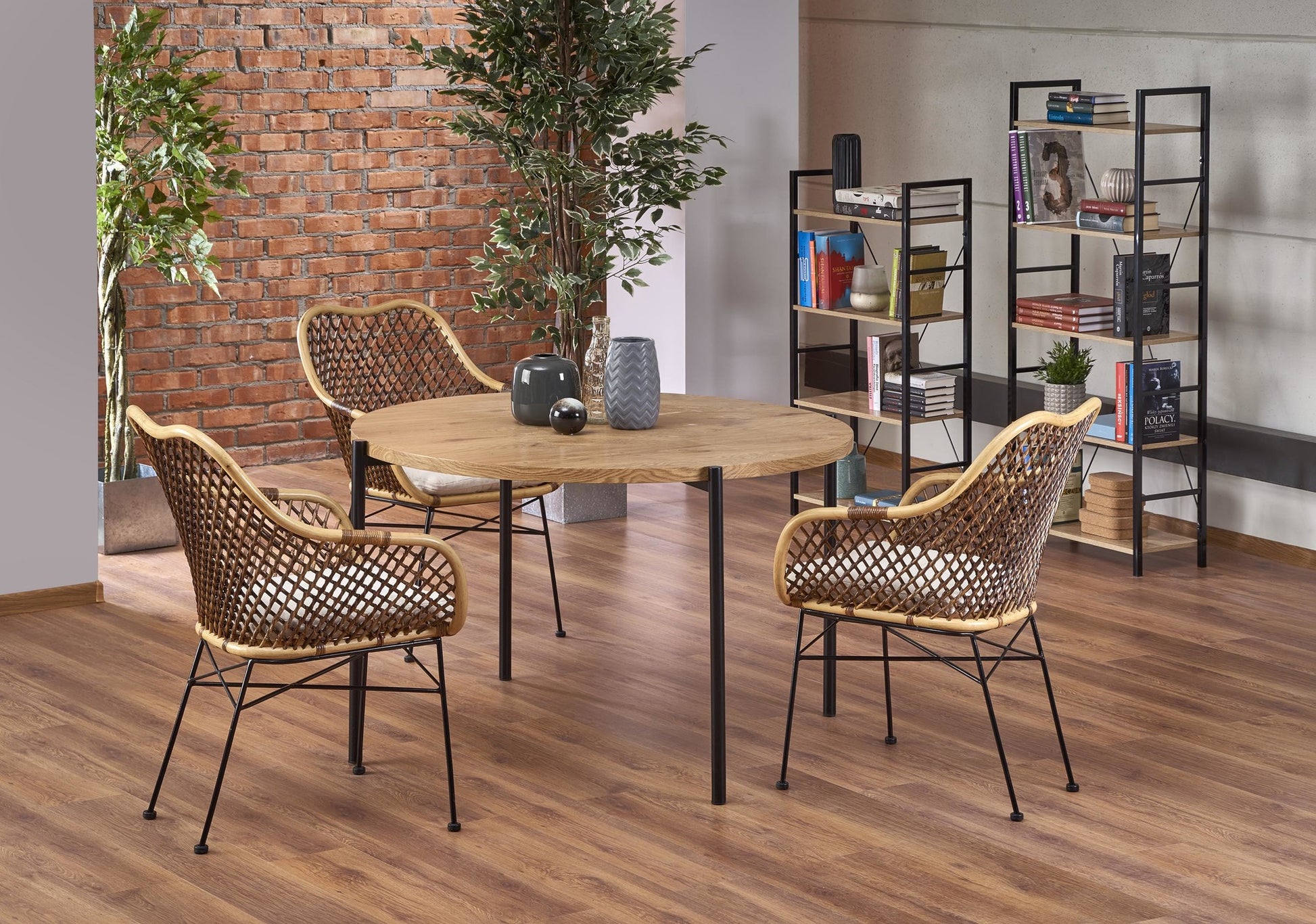 Kitchen Table East Nairobi | size: Length: 120cm, Width: 120cm, Height: 76cm, Diameter: 120cm | color: Black/Oak | image: 2 | variant: 1006794