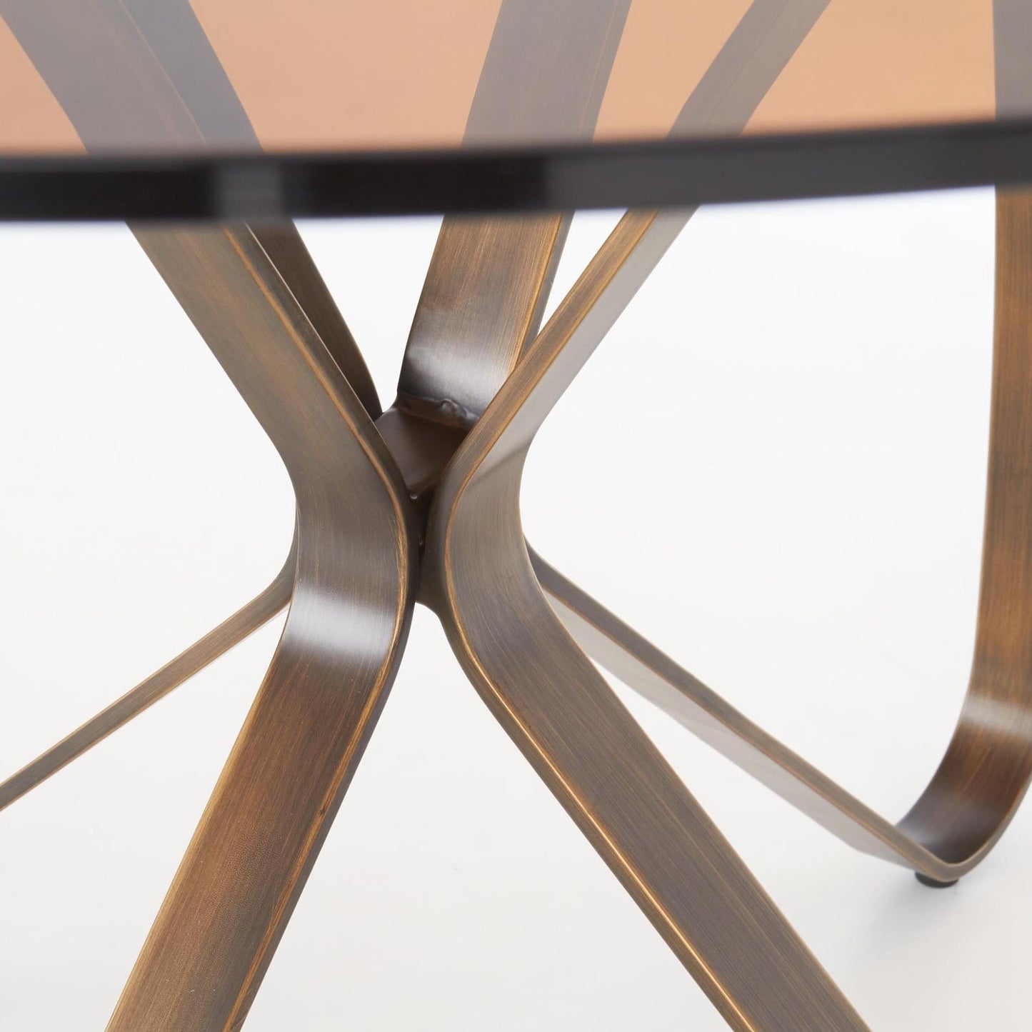 Kitchen Table Lungo | size: Length: 120cm, Width: 120cm, Height: 76cm, Diameter: 120cm | color: Brown/Transparent | image: 3 | variant: 1011252