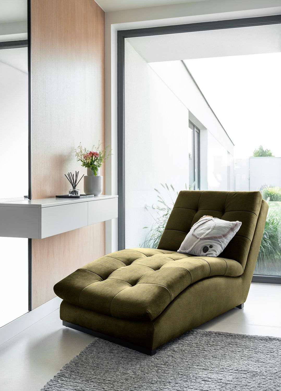 Lounge Chair Doro | size: Width: 85cm, Height: 95cm, Depth: 170cm | color: Nube | image: 1 | variant: 1004318