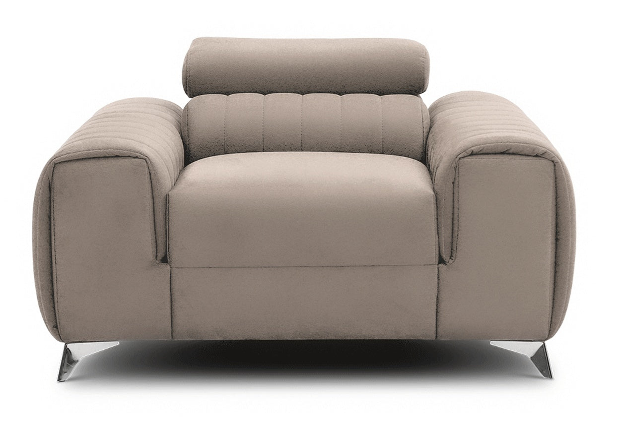 Lounge Chair Laurence | size: Width: 125cm, Height: 105cm, Depth: 97cm | color: Sola | image: 0 | variant: 1004340