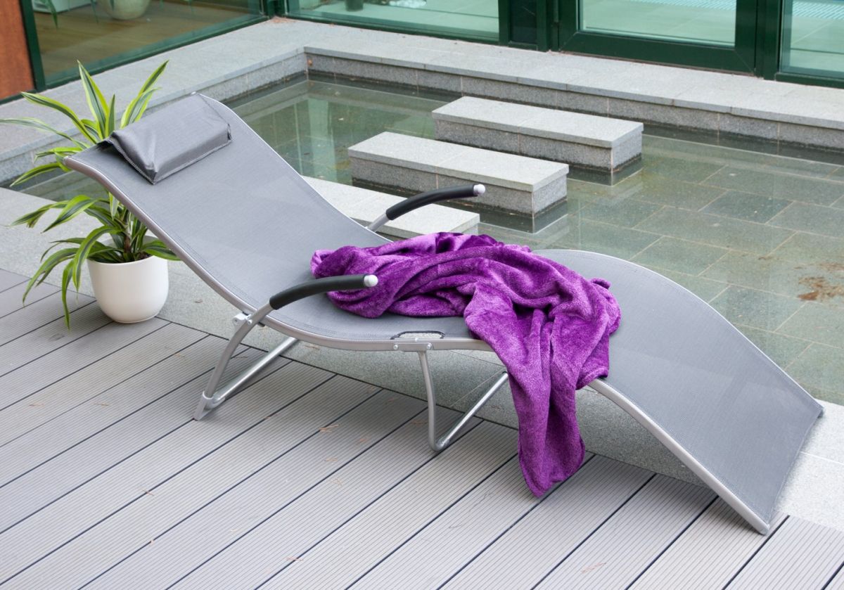 Sun Lounger East Basingstoke | size: Length: 173cm, Width: 63cm, Height: 65cm | color: Black | image: 3 | variant: 1005162